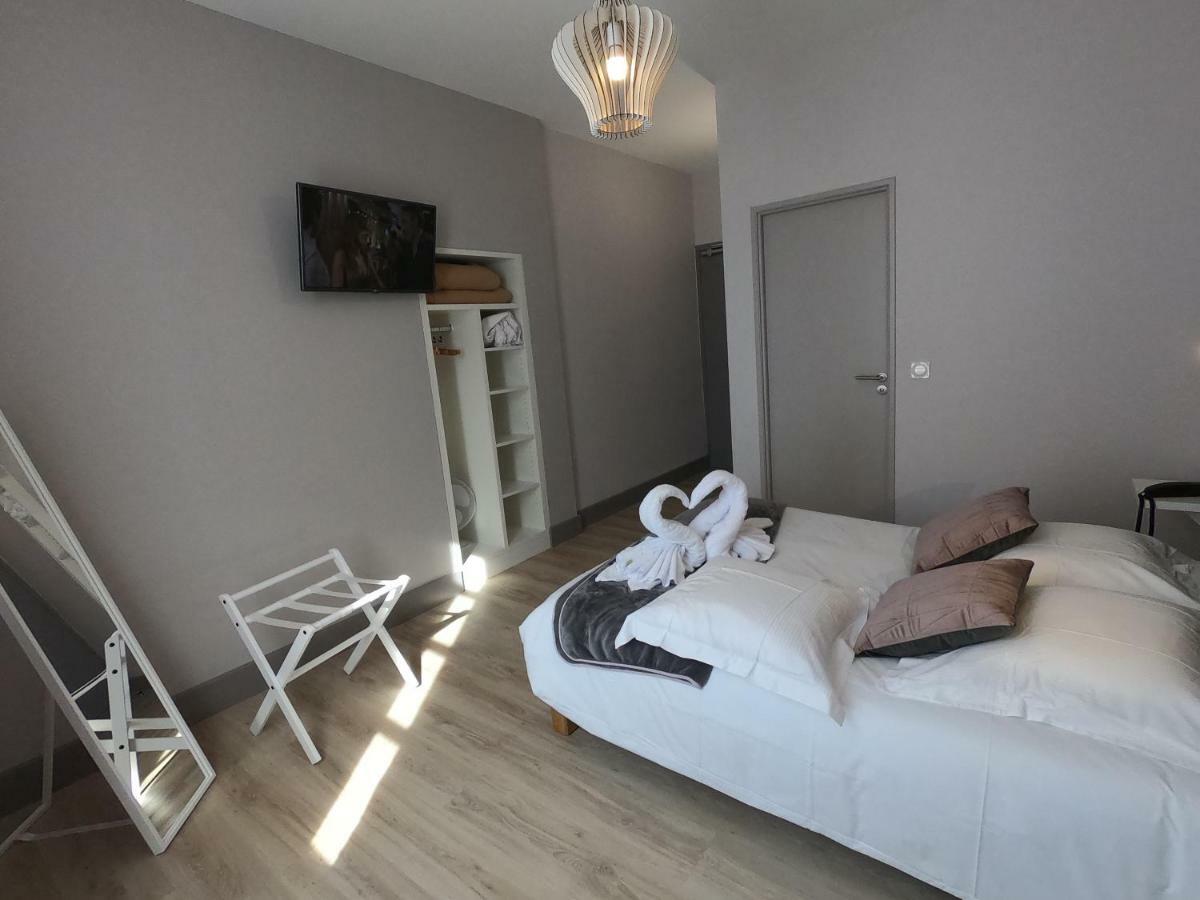 Le Home Belves Exterior photo